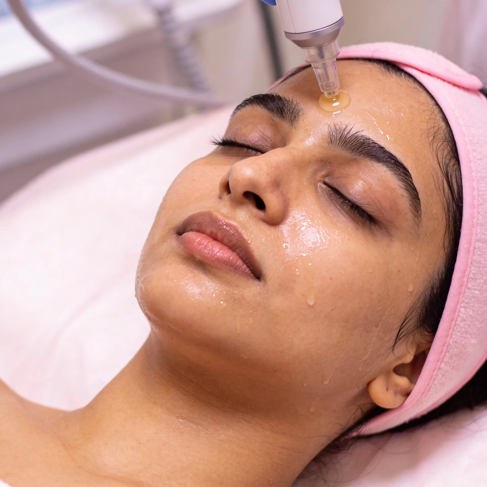 Oxy Hydra Facial treatment